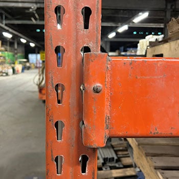 Paltier pallet rack.