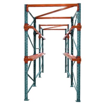 Row of drive-in pallet rack