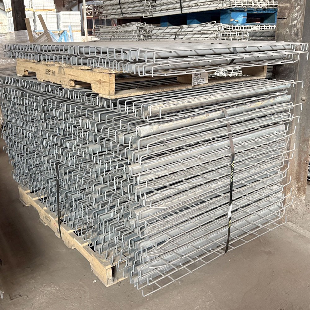 42” x 64” Used Wire Deck - Drop In - Standard Full Step