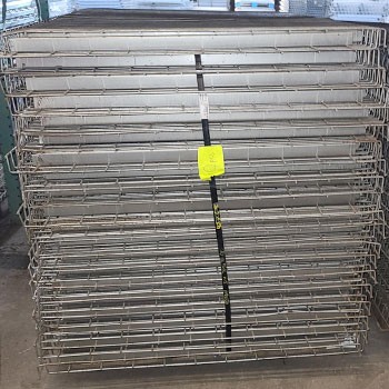 42” x 64” Used Wire Deck - Standard Full Step