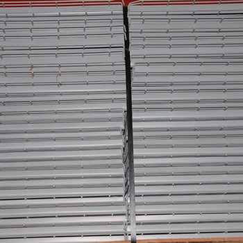 24” x 46” Used Wire Deck - Drop In - Standard Full Step