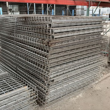 42" x 64" Used Wire Deck - Standard Full Step