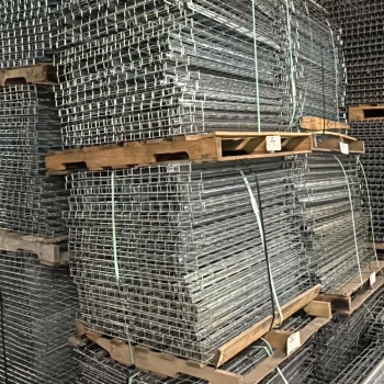 42” x 38” Used Wire Deck - Drop In - Standard Full Step