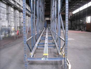 192” x 54” Reconditioned Pallet Flow System- 16 Pallet Positions