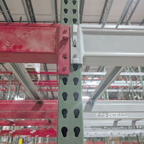 Upright and beam connection of teardrop rack Upright and beam connection of teardrop rack
